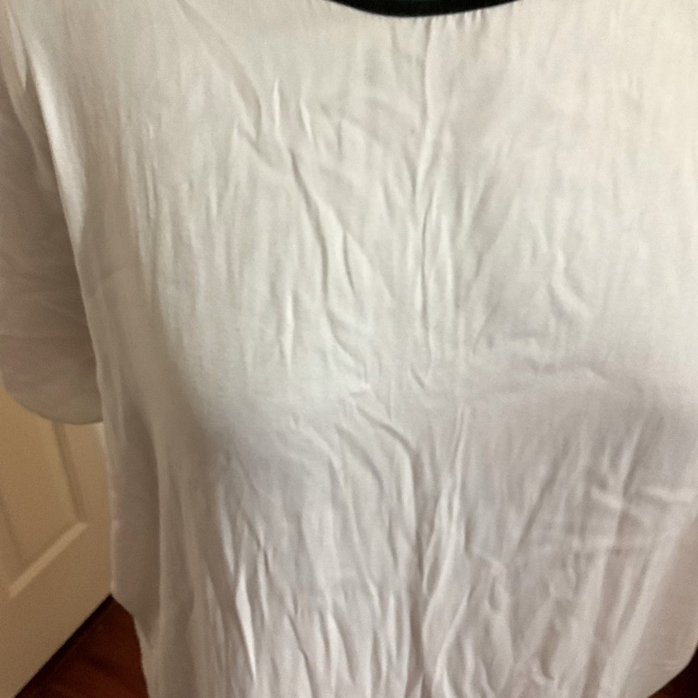 Black/white color block blouse
